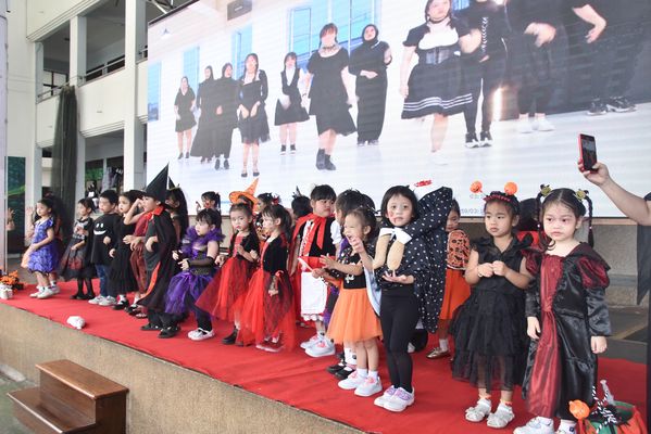 โรงเรียนปรีชานุศาสน์